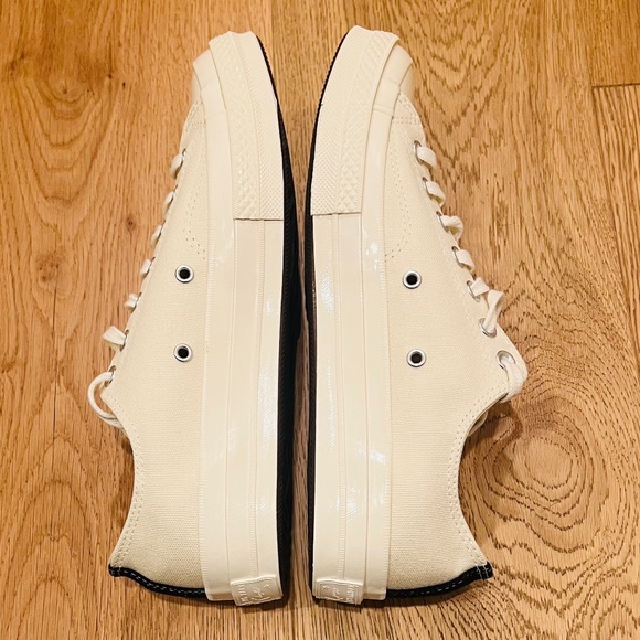 Comme des Garçons Play X Converse Lace-Up Sneakers - Picture 4 of 12